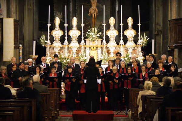 Il Coro della Diocesi di Asti a Domodossola.